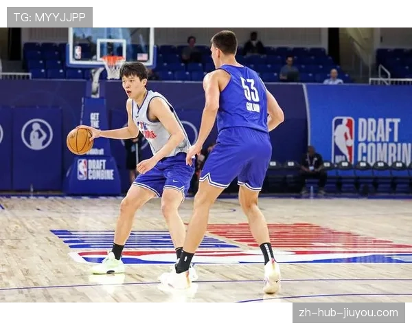 青岛国信杨瀚森蝉联盖帽王 场均2.6次封盖守护禁区